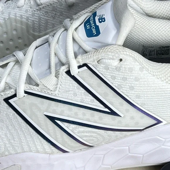 New Balance Fresh Foam Lav V2 White Blue Tennis Shoes size 9Mens 10.5Womens